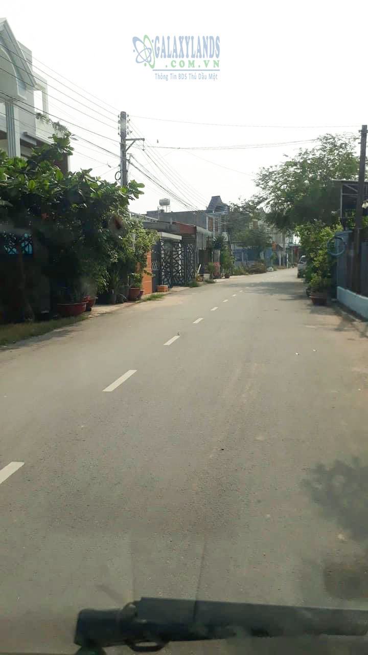 Bán nhà cấp 4 mặt tiền đường DX27 phường Phú Mỹ