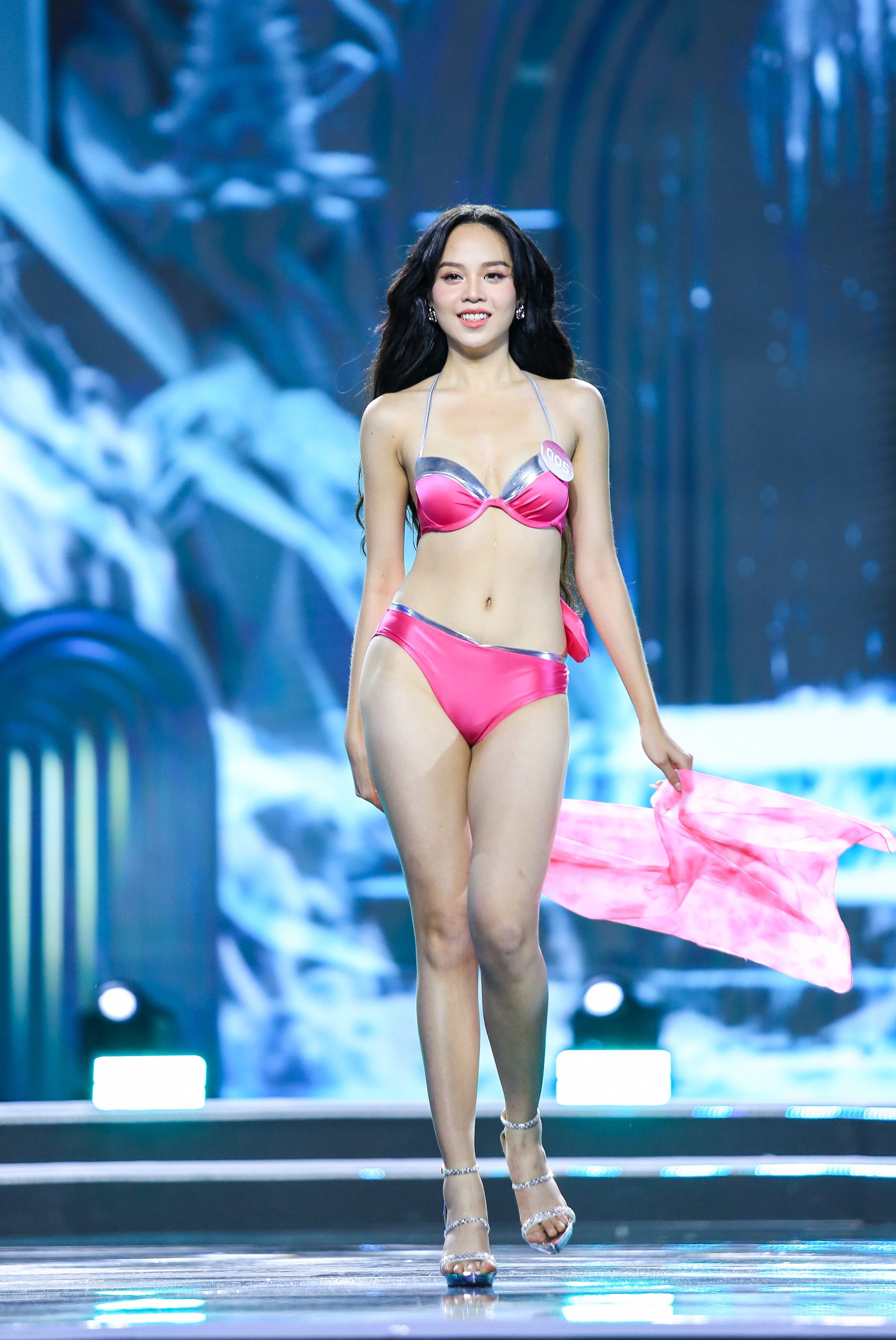 Hoa hậu Việt Nam 2022 từng bị chê “cao, gầy, lưng gù, da ngăm đen”