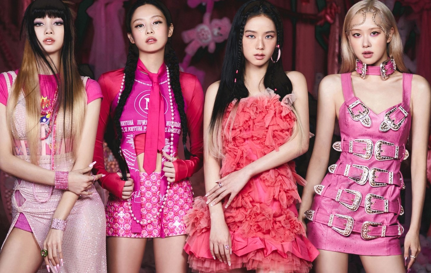 Bốn thành viên nữ nhóm Blackpink là Jisoo, Rosé, Lisa và Jennie.