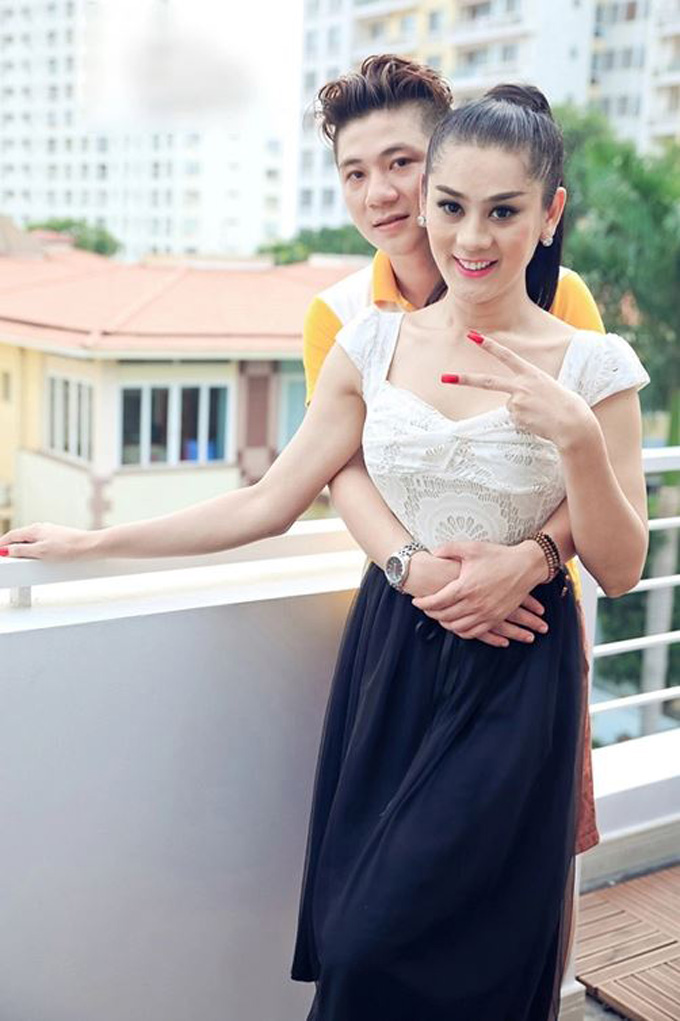 Nguyễn Cường đã ở bên cạnh cô khi cô phẫu thuật tại Thái Lan