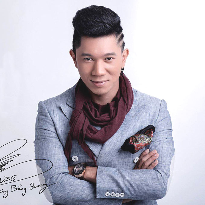Từ nhỏ ca sĩ Lương Bằng Quang đã bộc lộ năng khiếu ca hát và Piano
