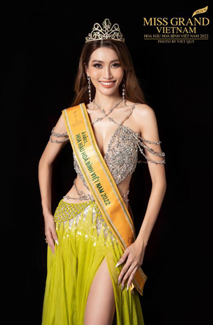 Cô nhập cuộc cuộc đua Hoa Hậu Hòa Bình ( Miss Grand Vietnam )